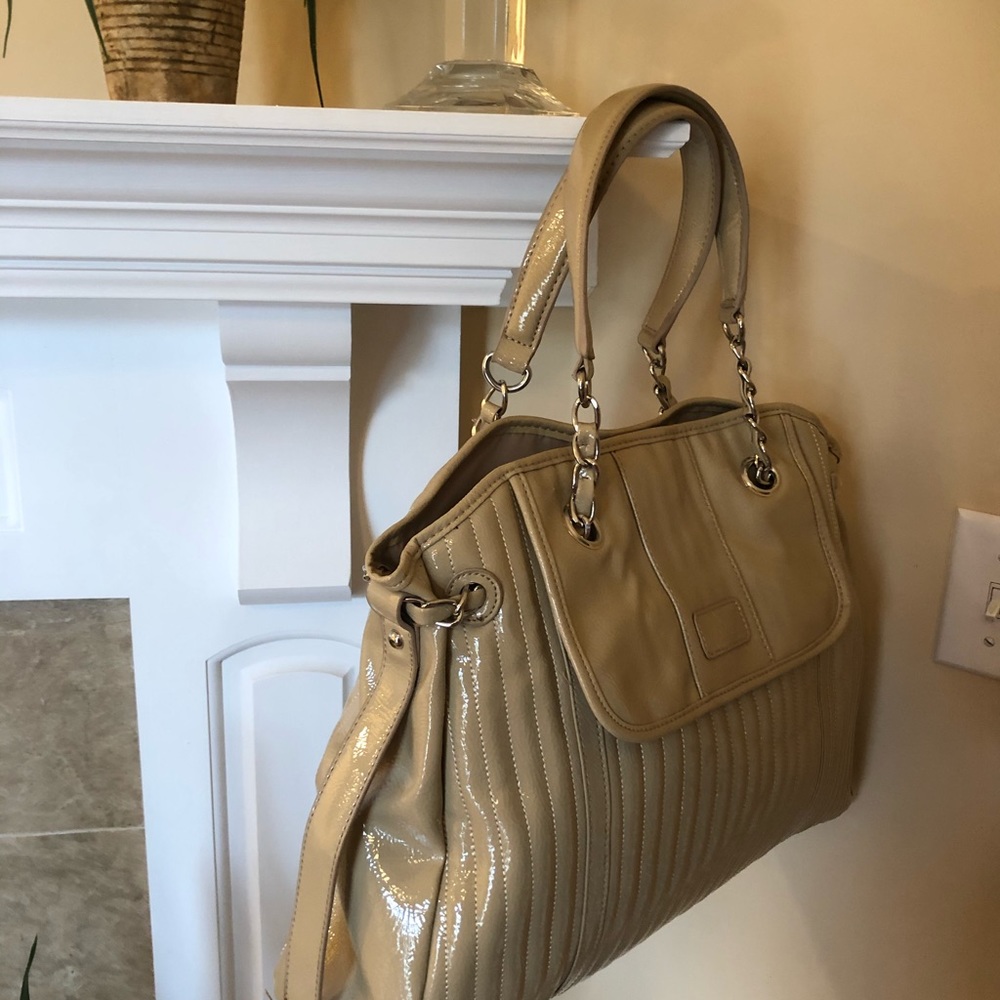 Excellent condition New York & Company Handbag - Picture 2 of 5